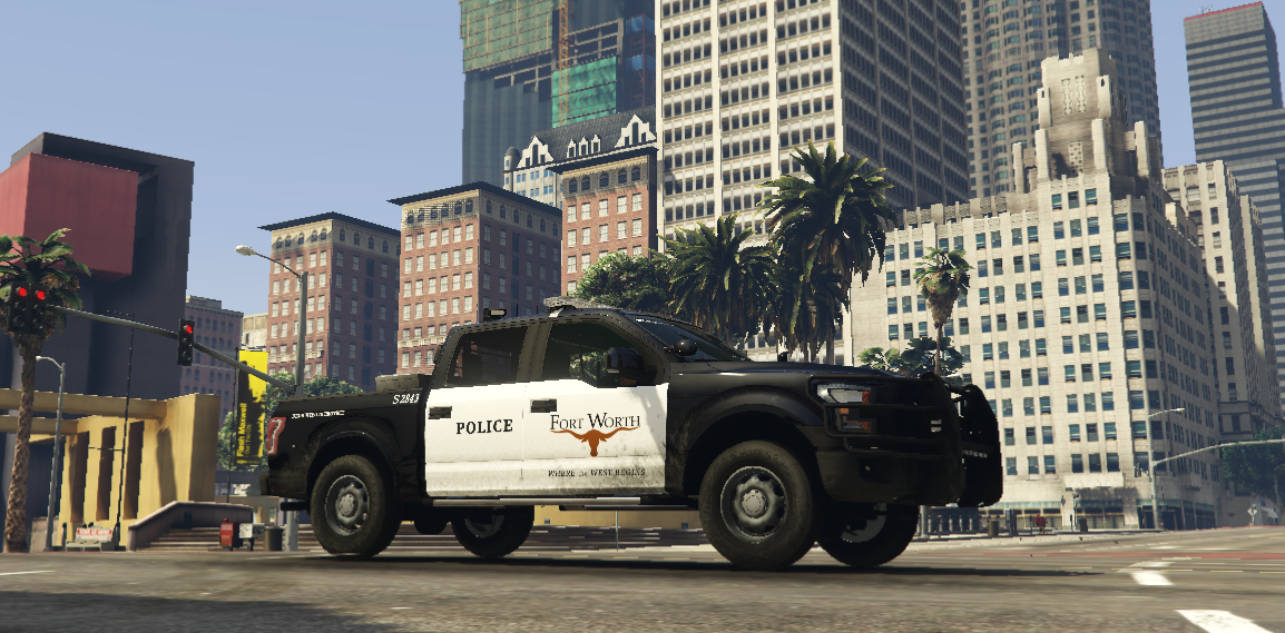 Hunt County Roleplay patrol vehicle in the city
